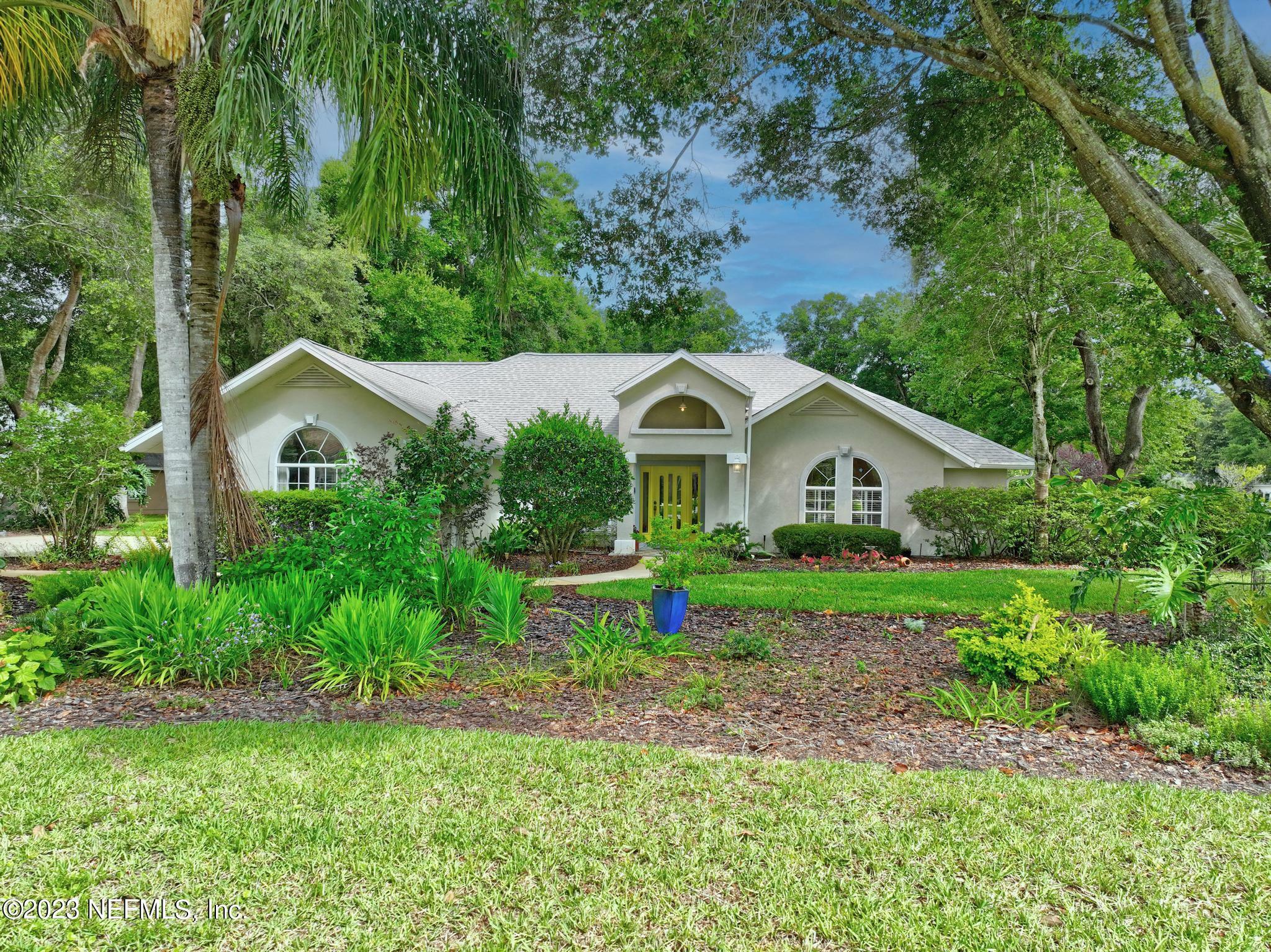 Property Photo:  716 Willow Wood Place  FL 32086 