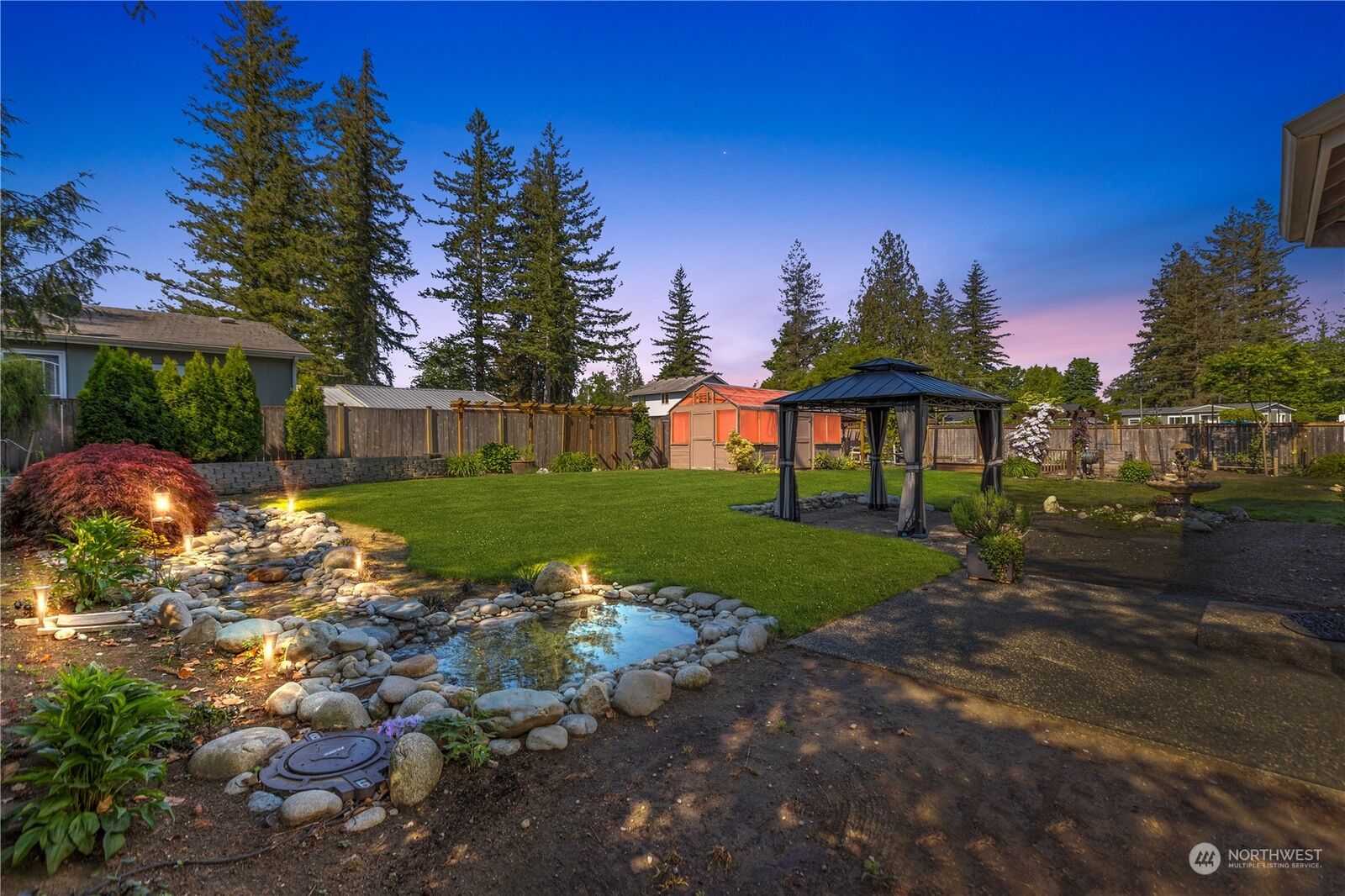 Property Photo:  614 Linda Avenue  WA 98251 