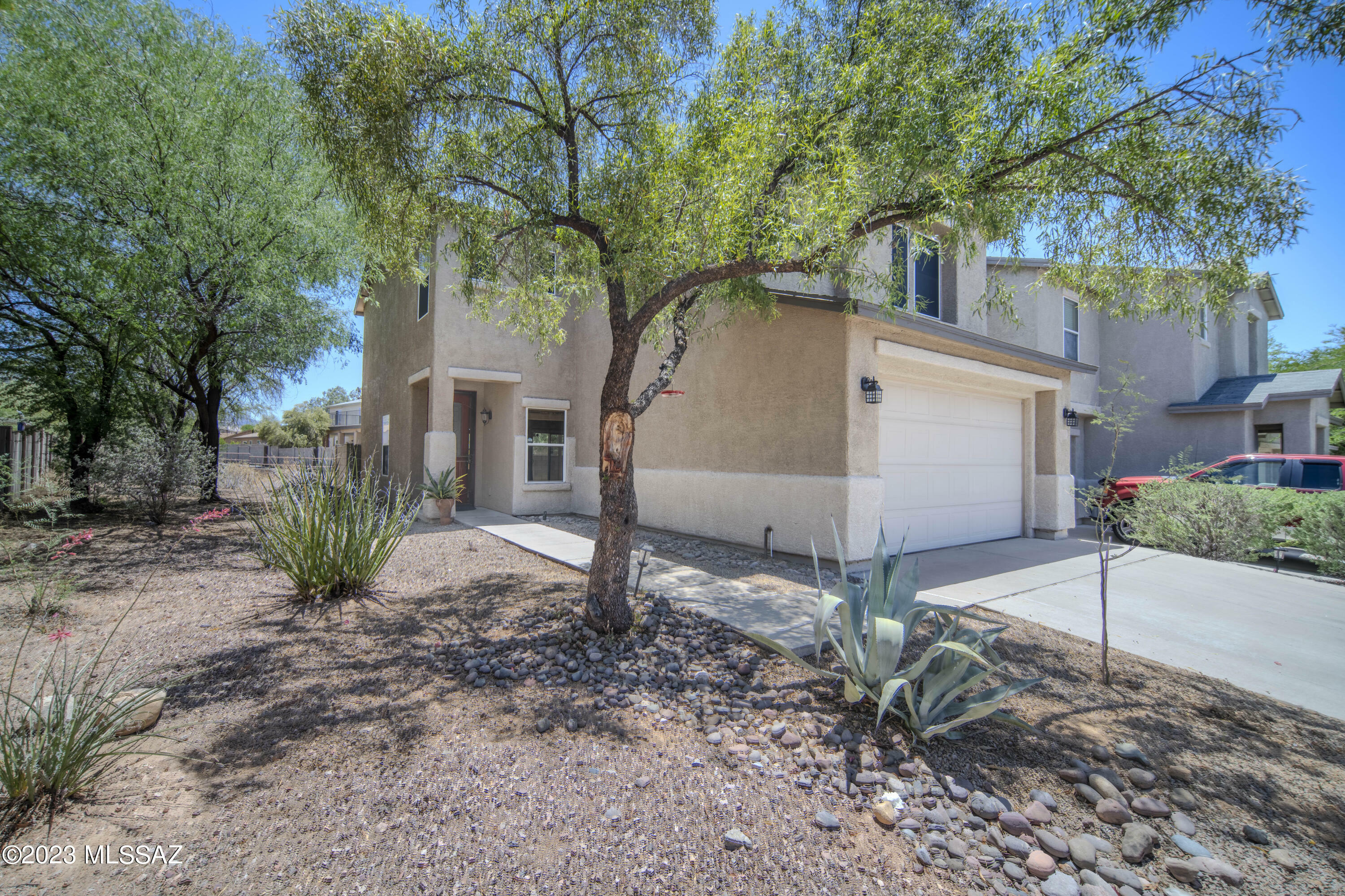 Property Photo:  8470 N Avenida De La Bellota  AZ 85742 