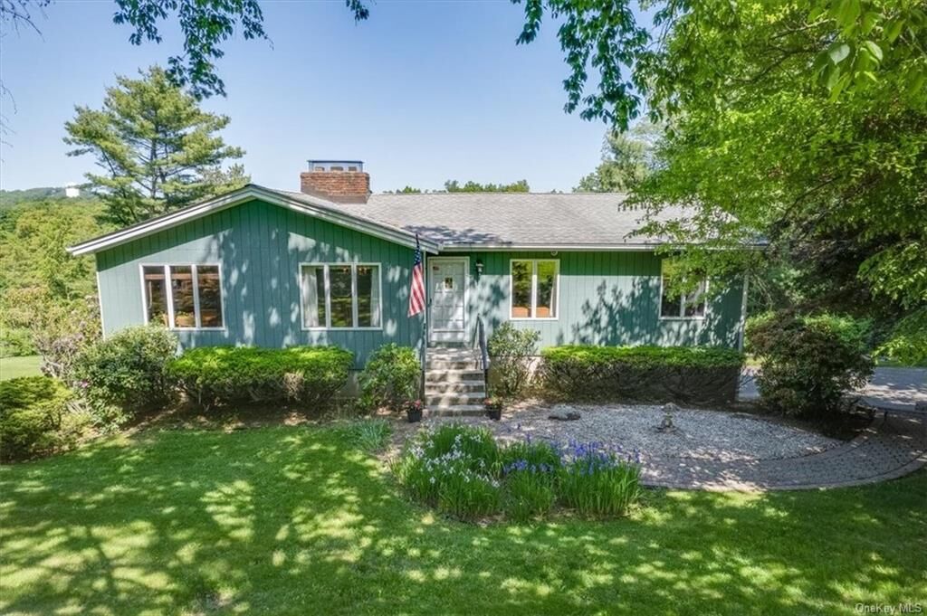 Property Photo: 214 Tomahawk Street NY 10598