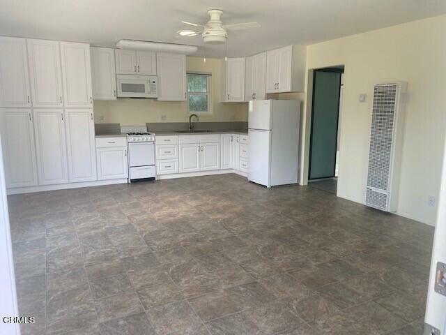 Property Photo: 3676 Loma Vista Road CA 93003