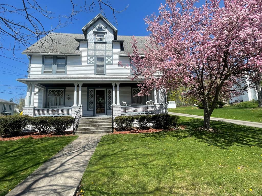 Property Photo:  25 Locust Ave  PA 18848 