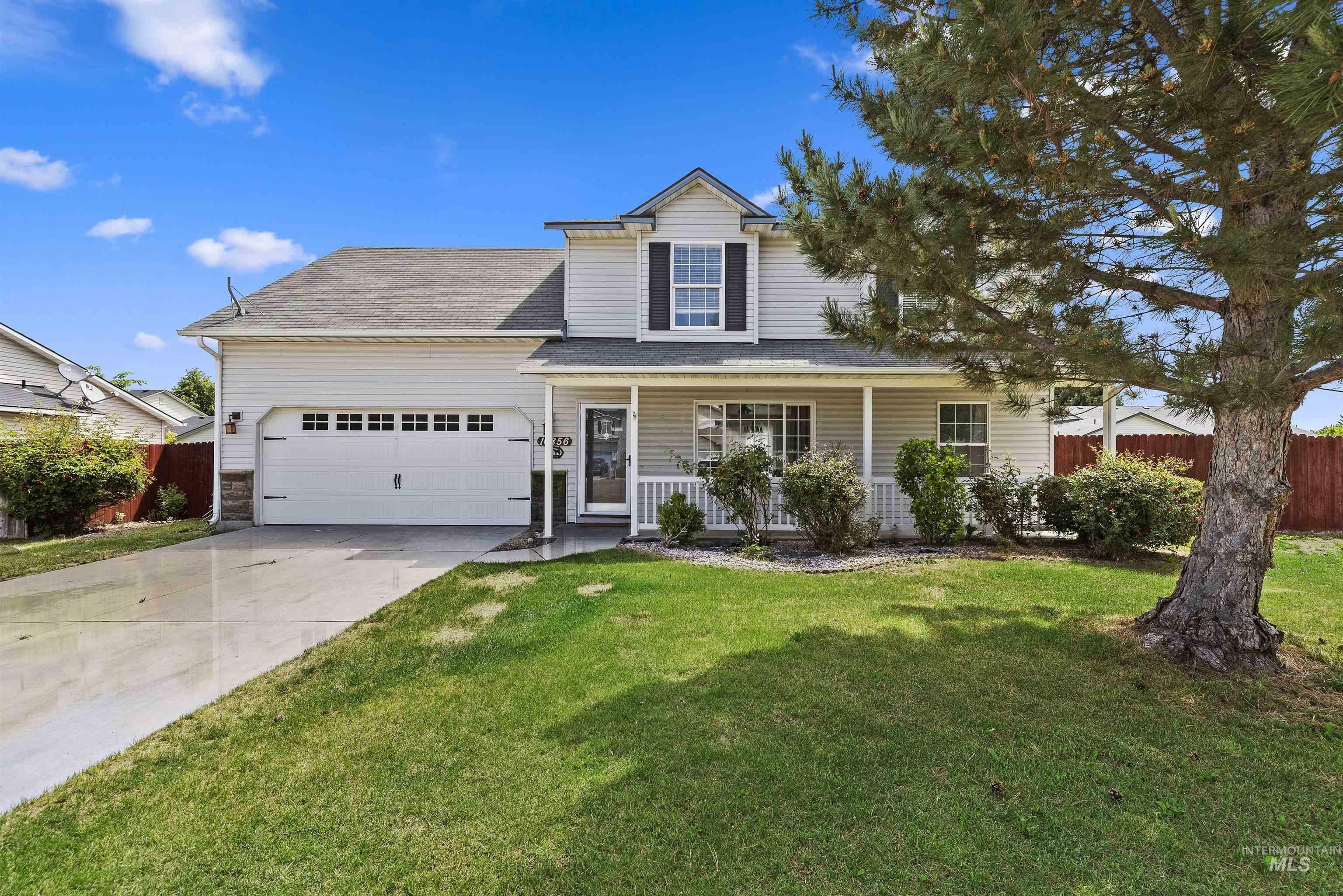 Property Photo: 16856 Live Oak Pl. ID 83607-1437