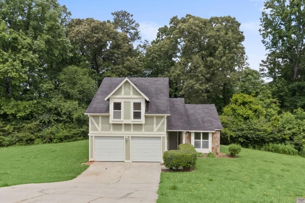Property Photo: 4908 W Framingham Court GA 30038
