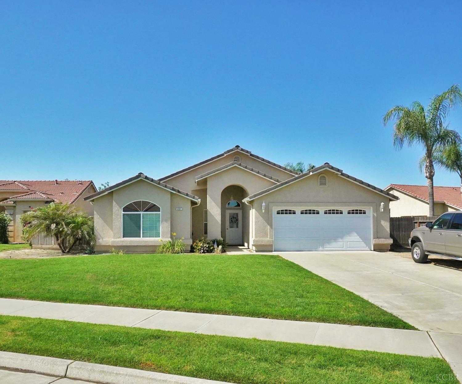 401 Hillcrest Street  Lemoore CA 93245 photo