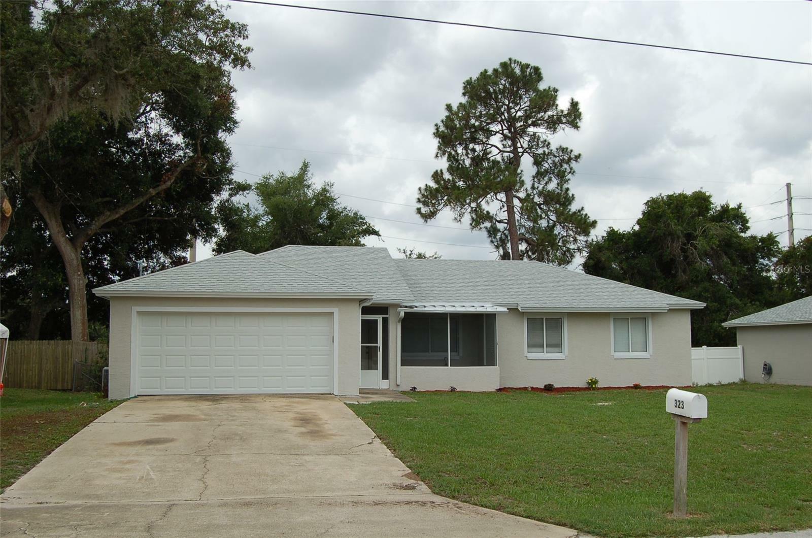 Property Photo:  323 Montego Street  FL 32725 