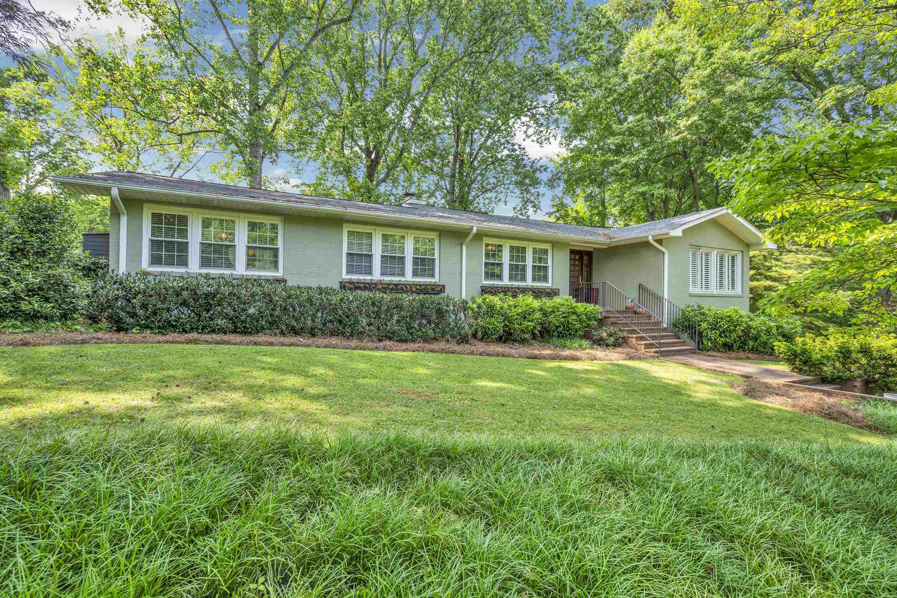 Property Photo:  109 Eastwood Circle  SC 29302 