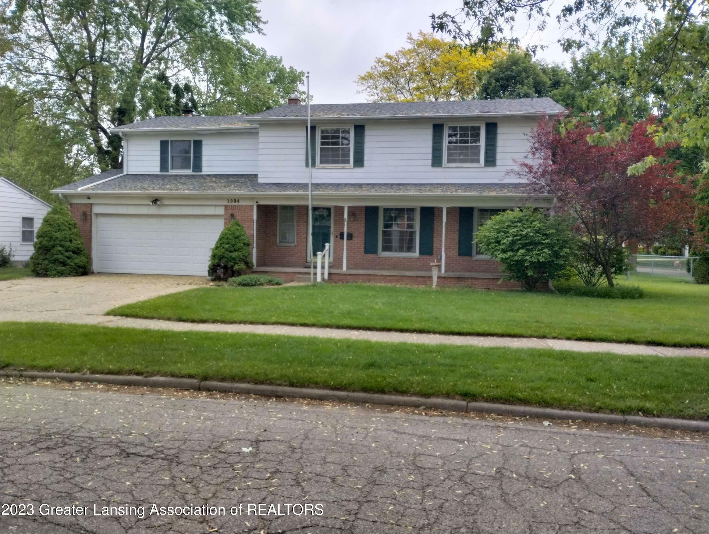 Property Photo:  1904 N Hayford Avenue  MI 48912 