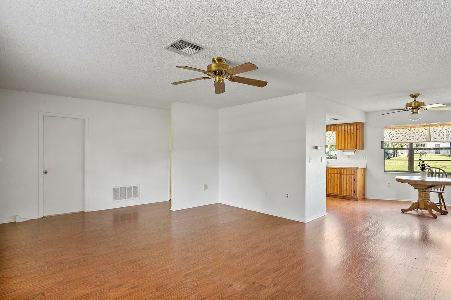 Property Photo:  22249 Powell Road  FL 34602 