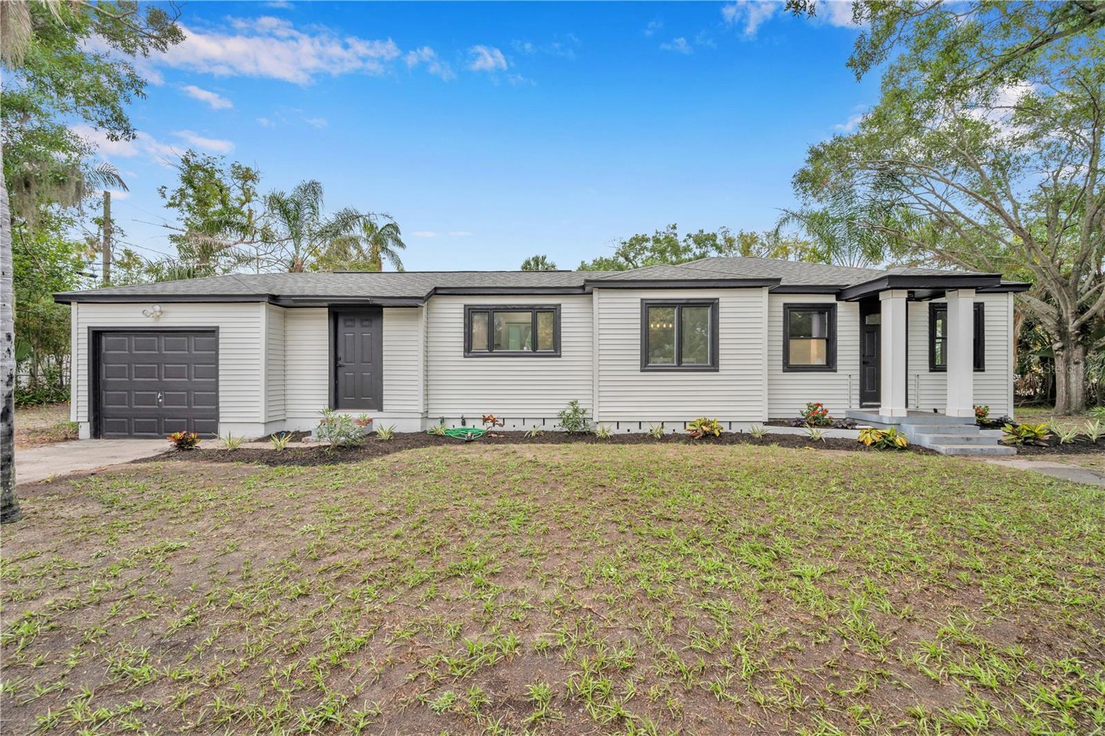 Property Photo: 3500 Haines Road N FL 33704