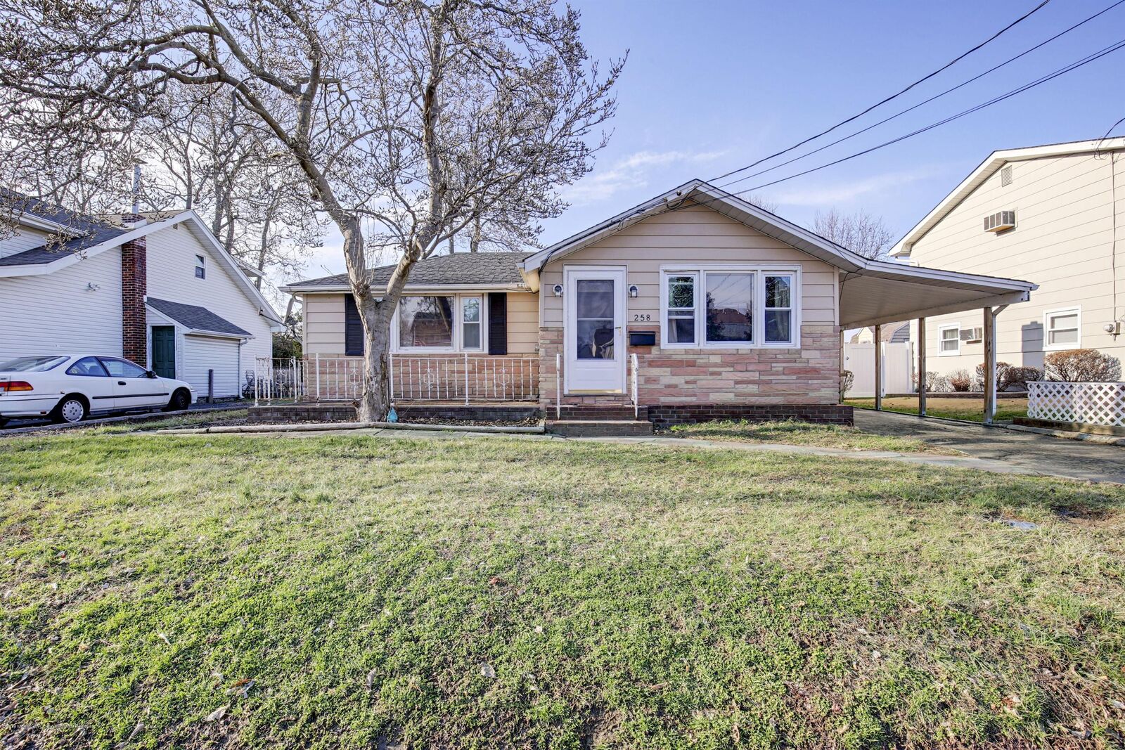 Property Photo:  258 Raritan Boulevard  NJ 07735 