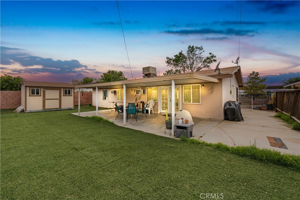 Property Photo:  45542 5th Street E  CA 93535 