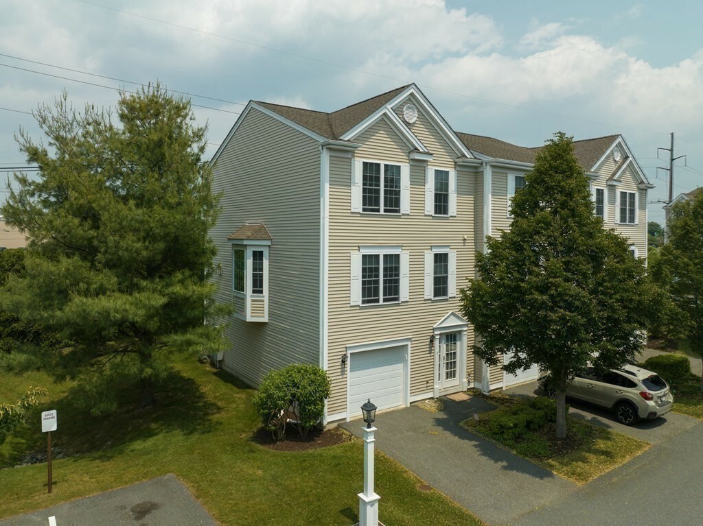 Property Photo:  3 Harbor Mist Dr. 3  MA 02719 