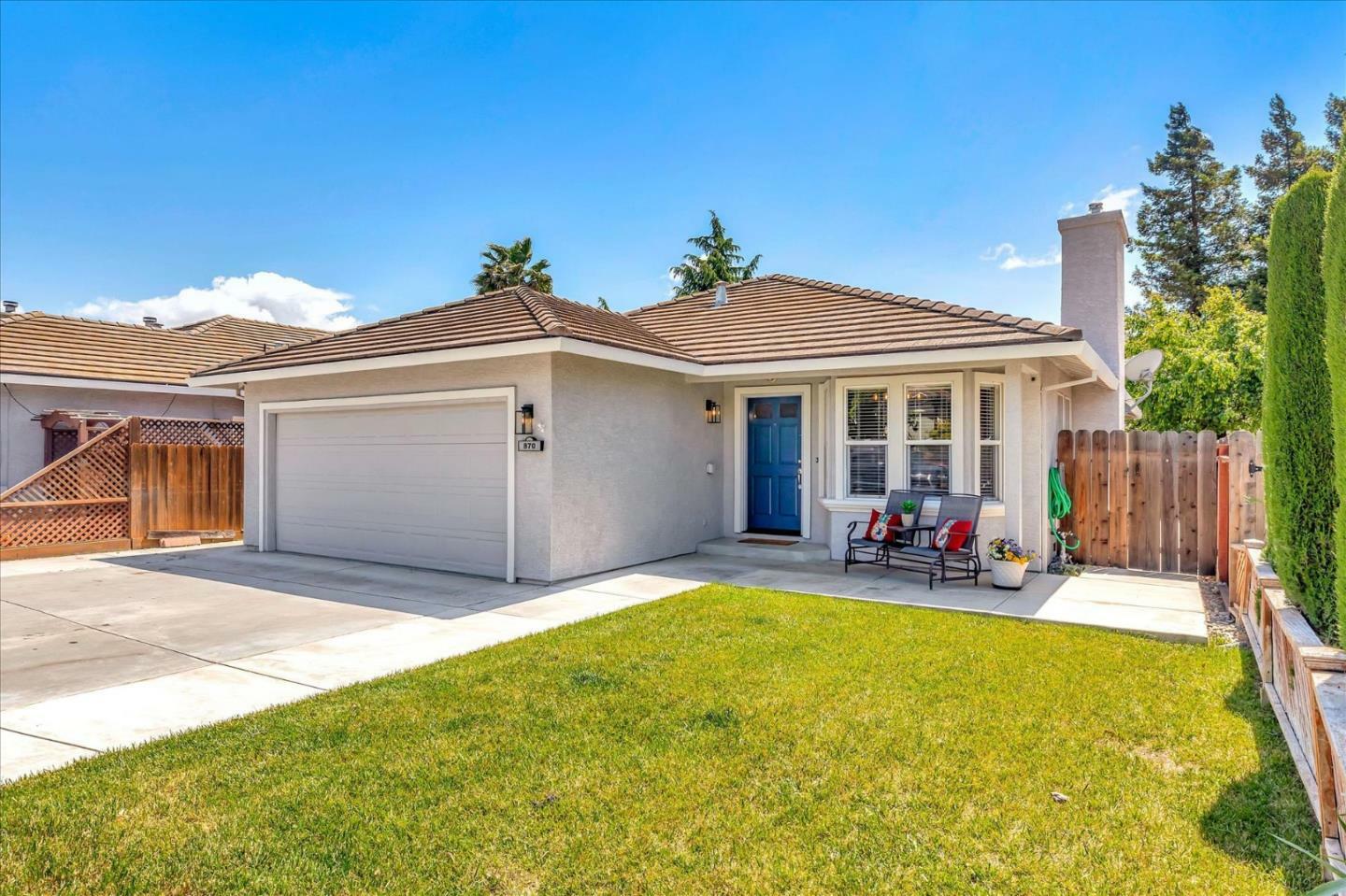 Property Photo:  870 Valley Oak Drive  CA 95023 