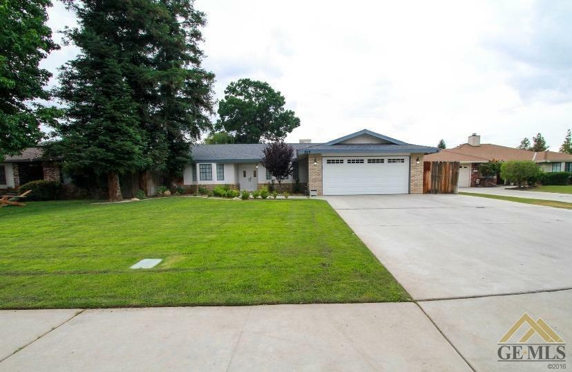 Property Photo: 6113 Ringsdale Court CA 93313