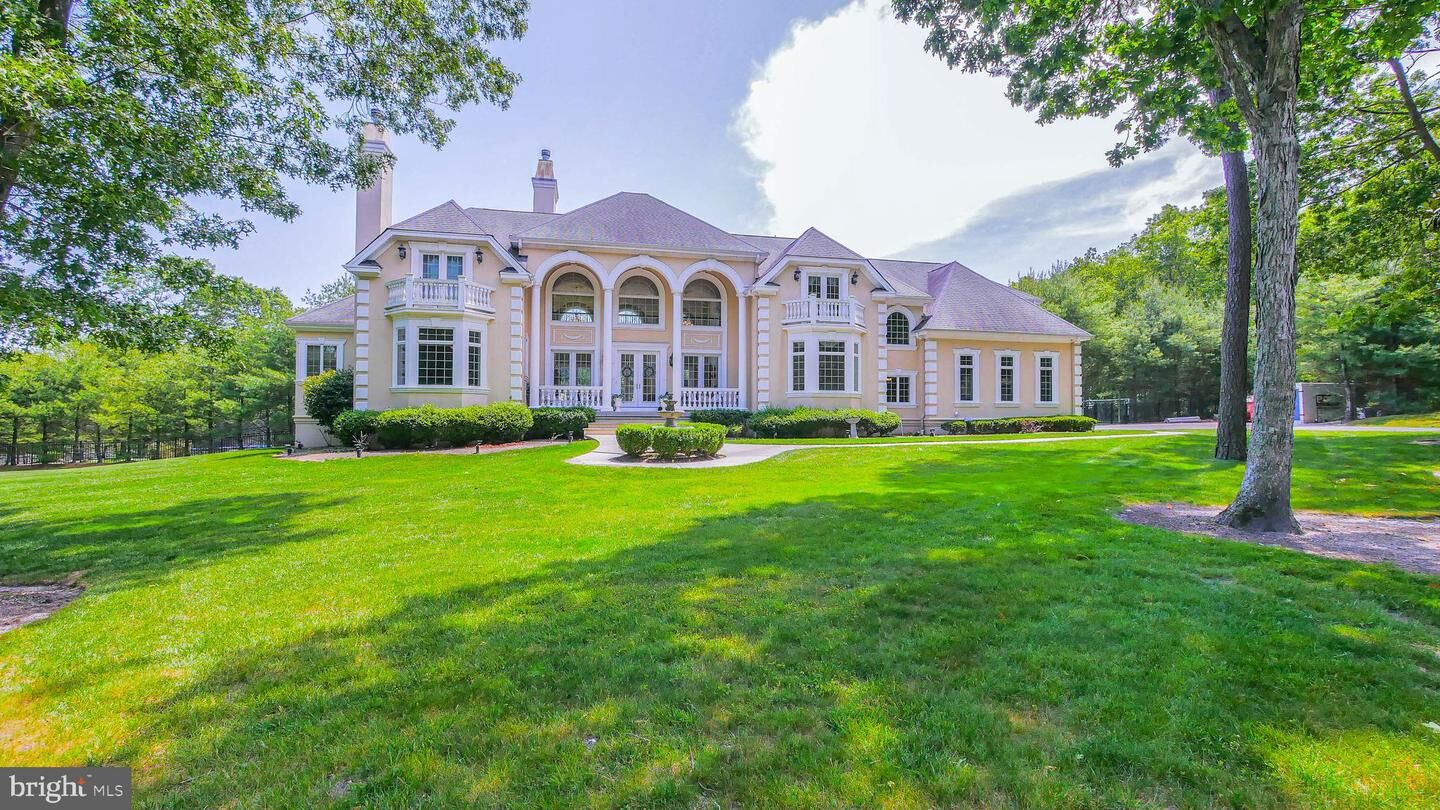 Property Photo:  615 Pineview Drive  NJ 08205 