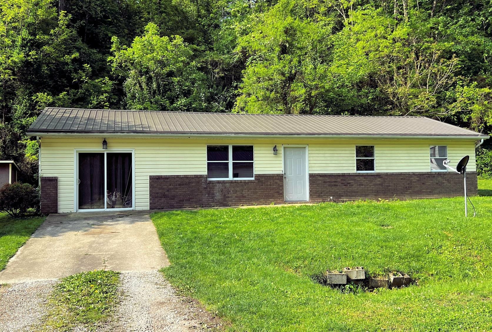 Property Photo:  71 Township Road 302 Jo-11  OH 45638 