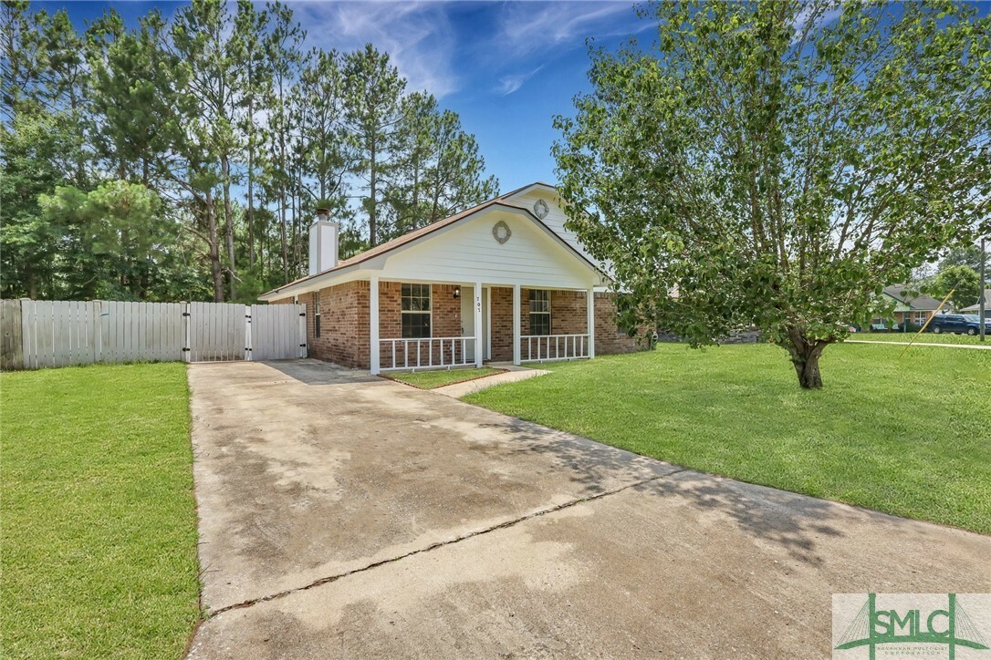 Property Photo:  707 Kadi Lane  GA 31313 