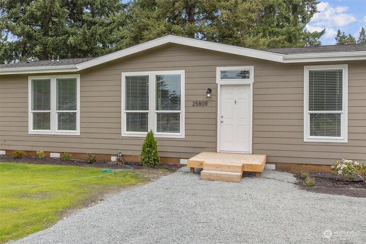 Property Photo: 25809 55th Avenue Ct E WA 98338
