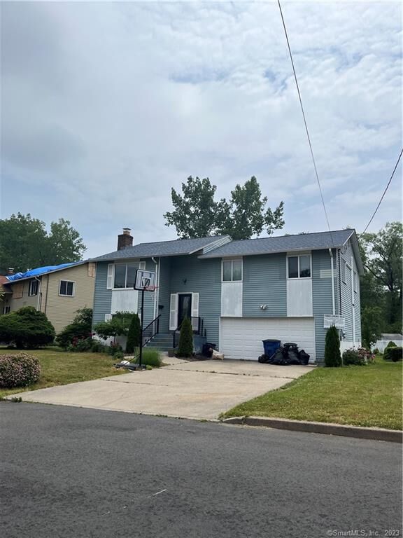 Property Photo: 157 Brooklawn Circle CT 06515