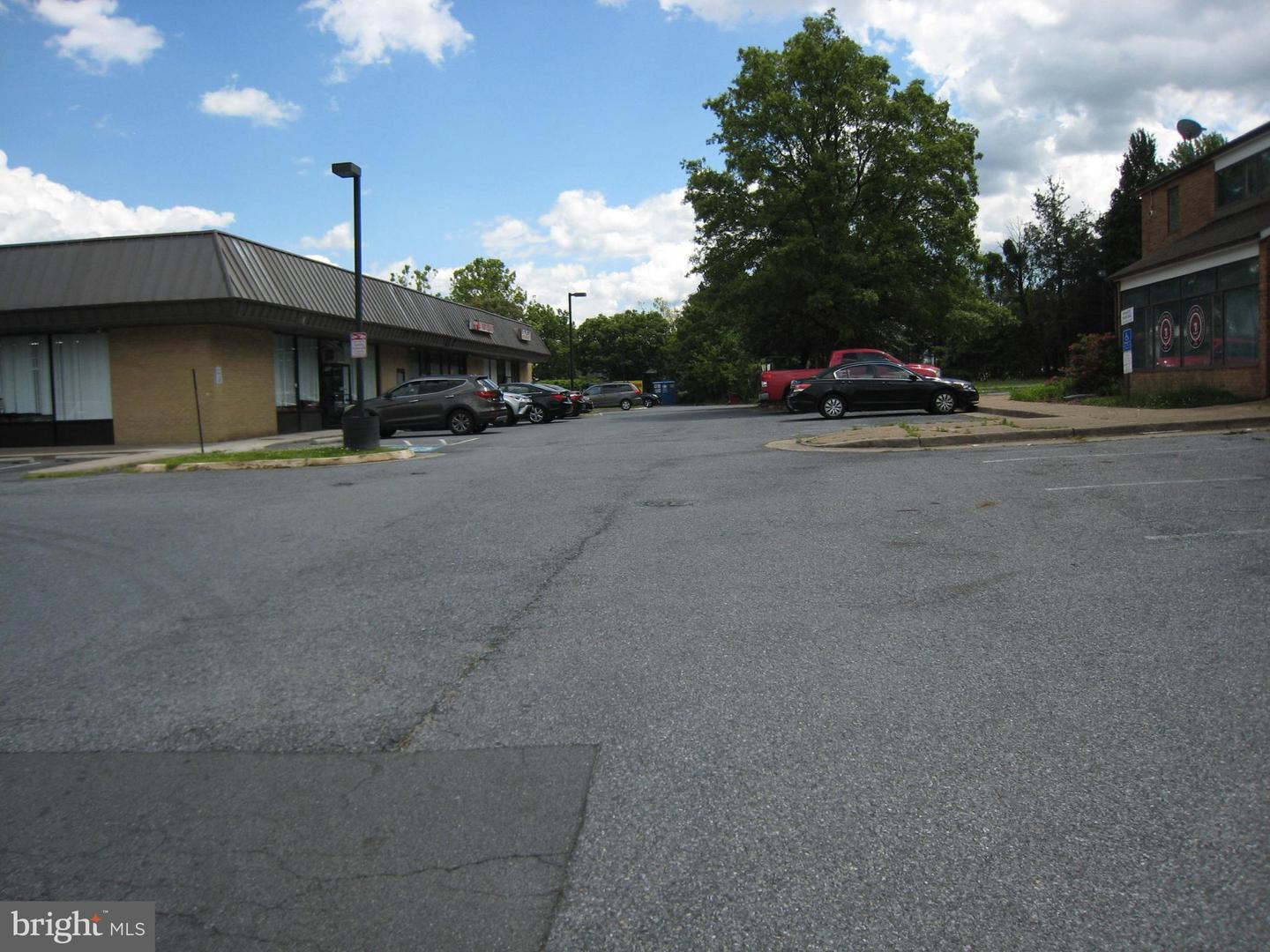 Property Photo: 6341 S Kings Highway VA 22306