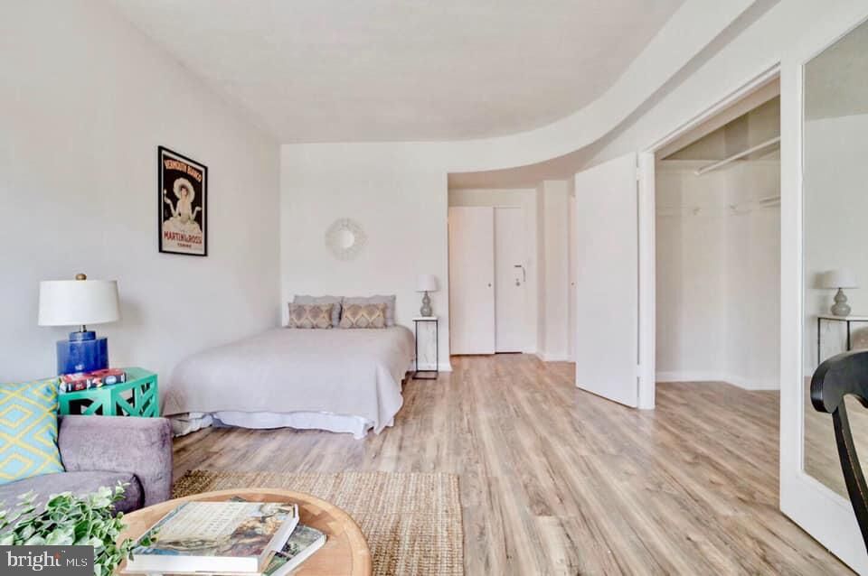 Property Photo:  1727 Massachusetts Ave NW 405  DC 20036 