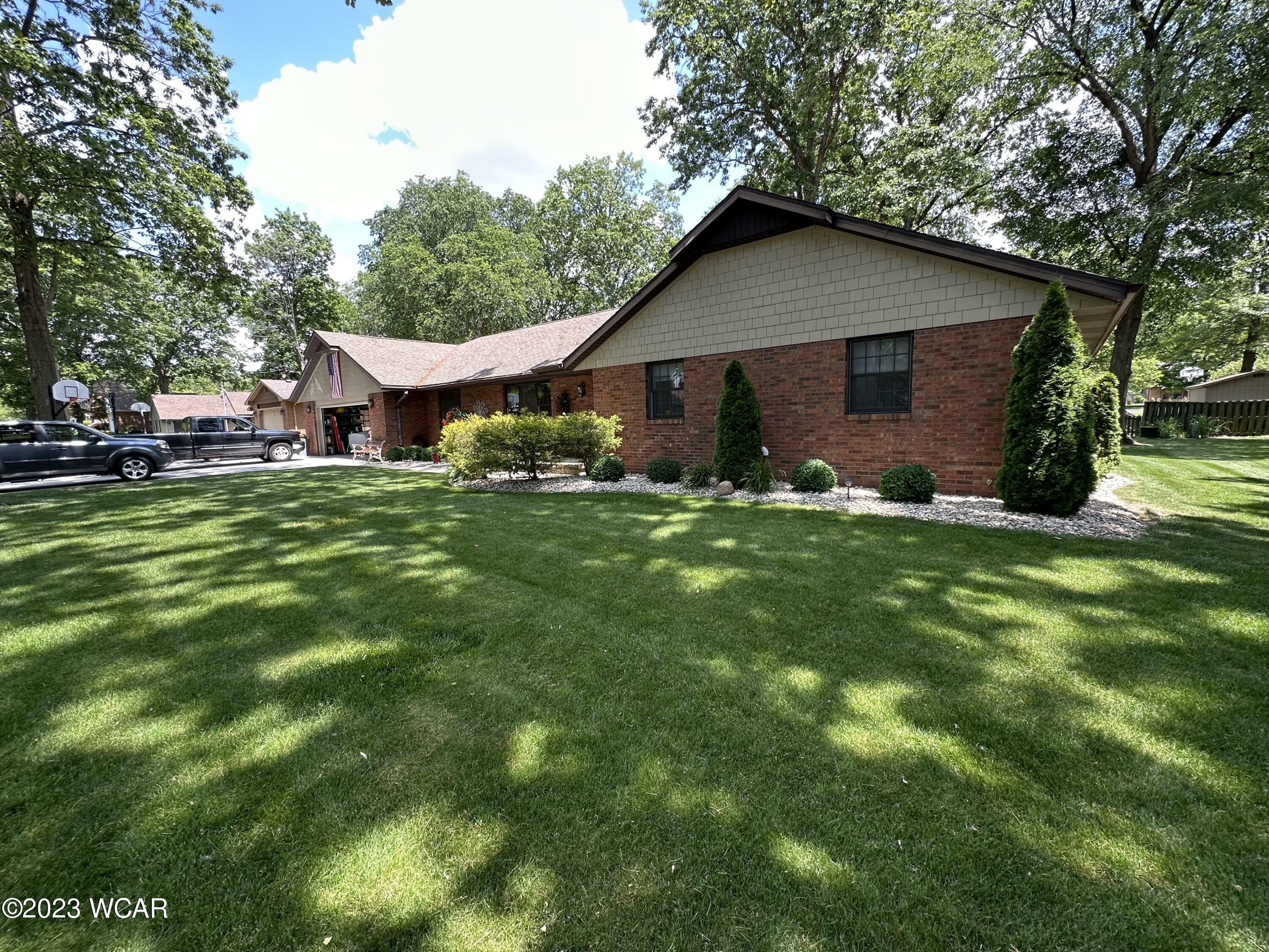 2520 Foxbury Lane  Findlay OH 45840 photo