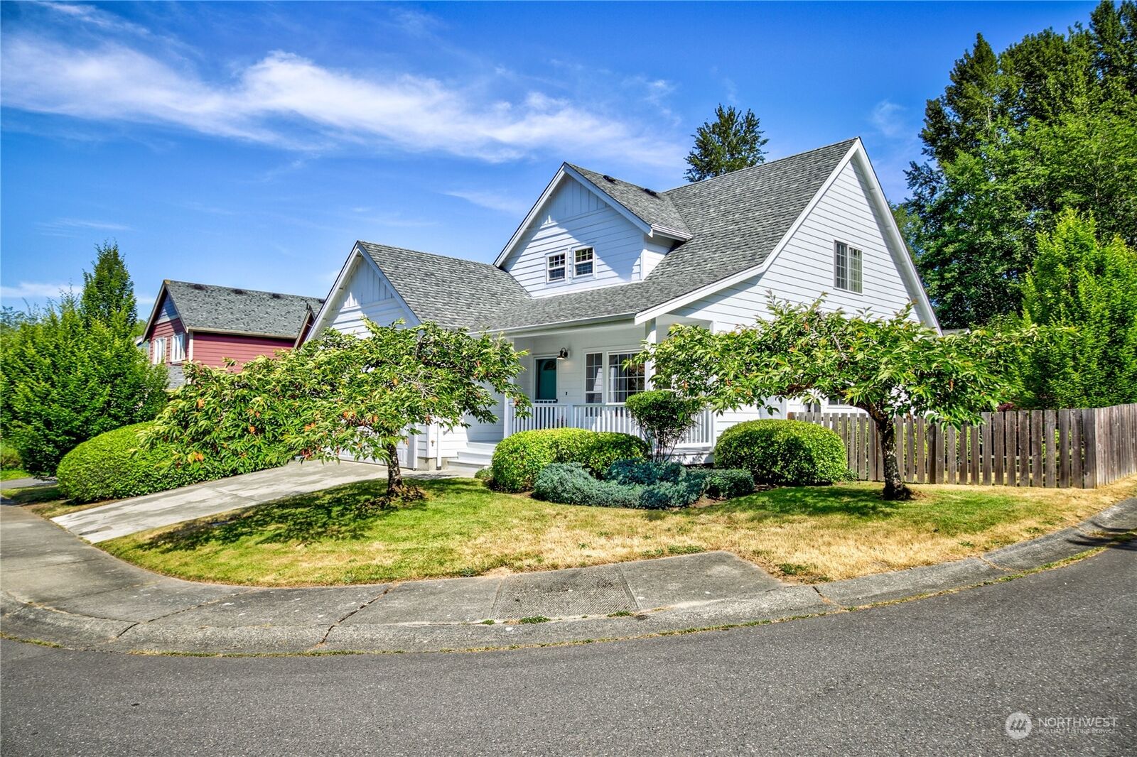 Property Photo:  740 Moji Lane  WA 98110 