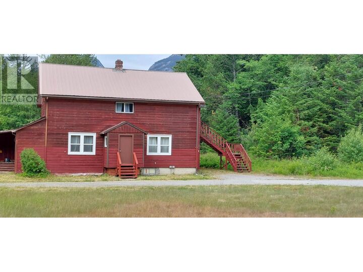 Property Photo: 2335 Mackenzie 20 Highway BC V0T 1H0