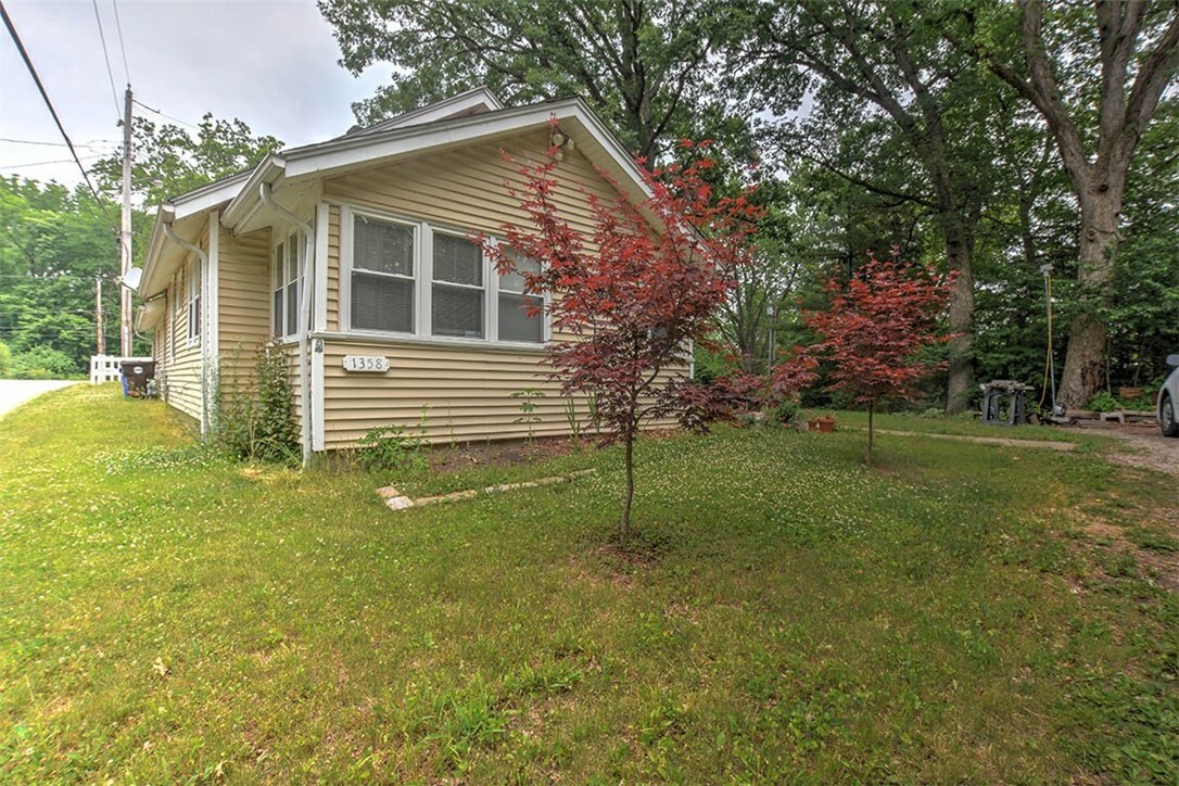 Property Photo:  1358 Oak Drive  IL 62526 