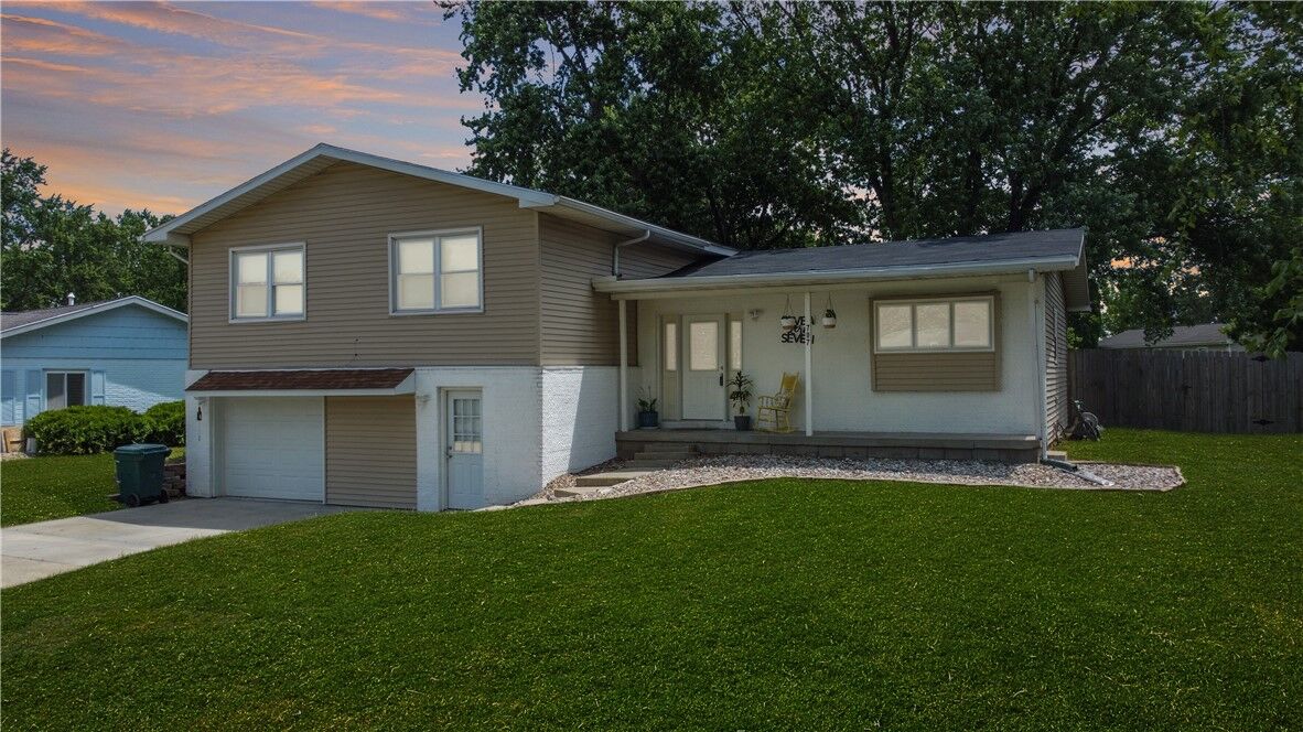 Property Photo:  707 22nd Street  IL 61920 