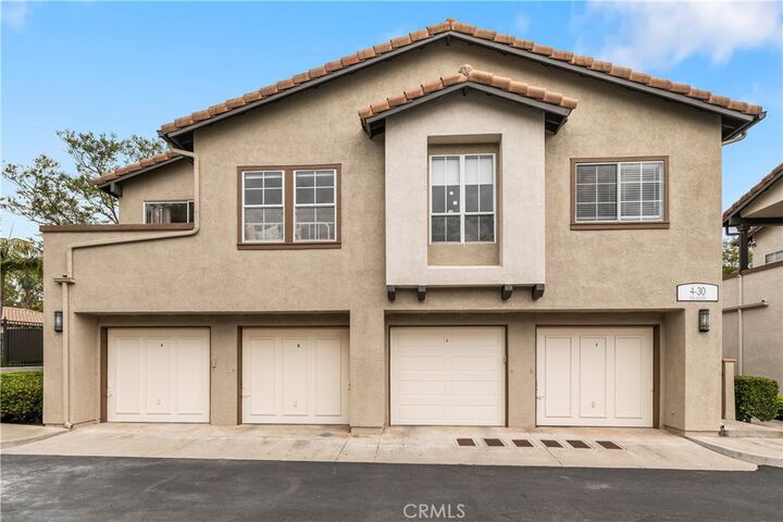 Property Photo:  4 Via Alivio  CA 92688 