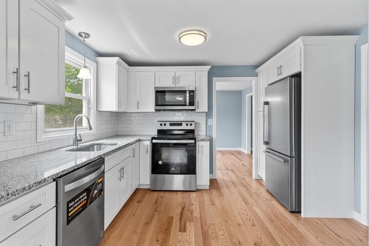 Property Photo:  10 Bearcourt  MA 02703 