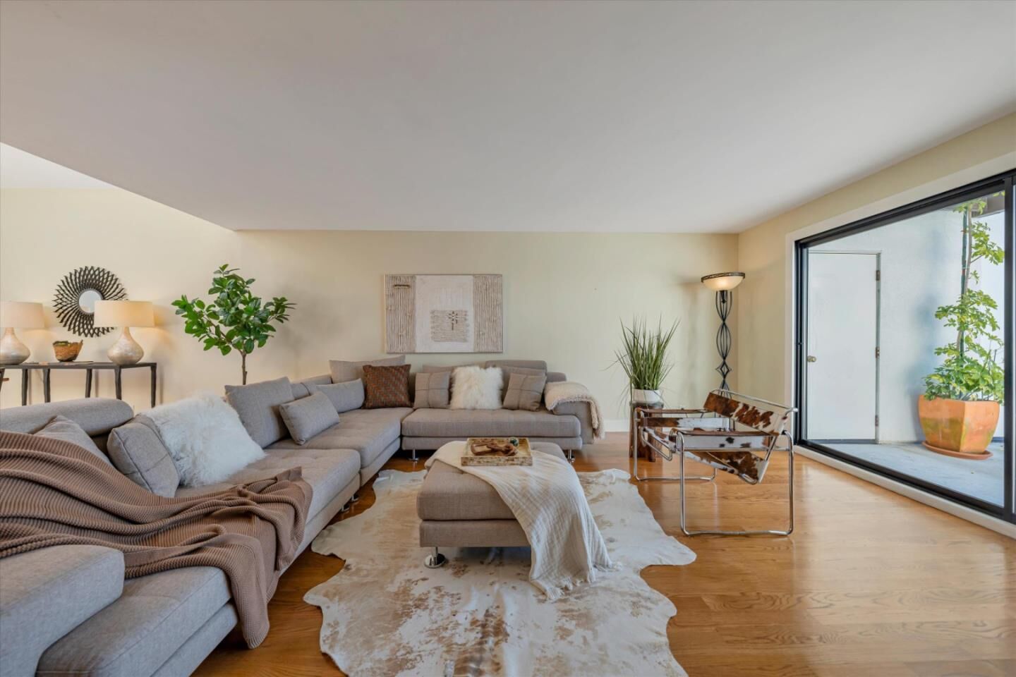Property Photo: 642 Portofino Lane CA 94404