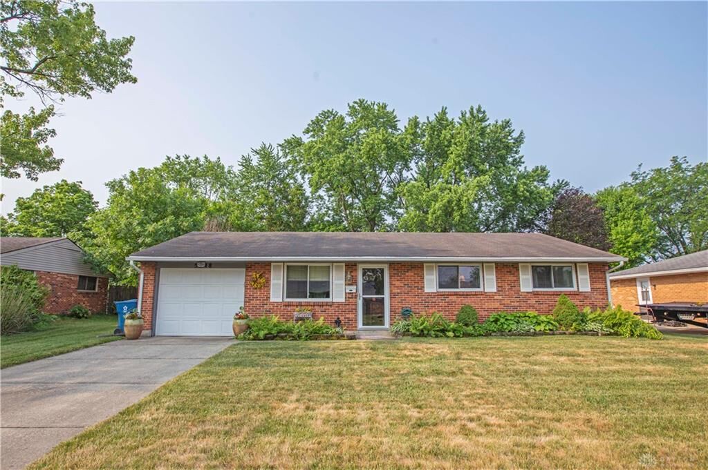 Property Photo: 5248 Longford Road OH 45424