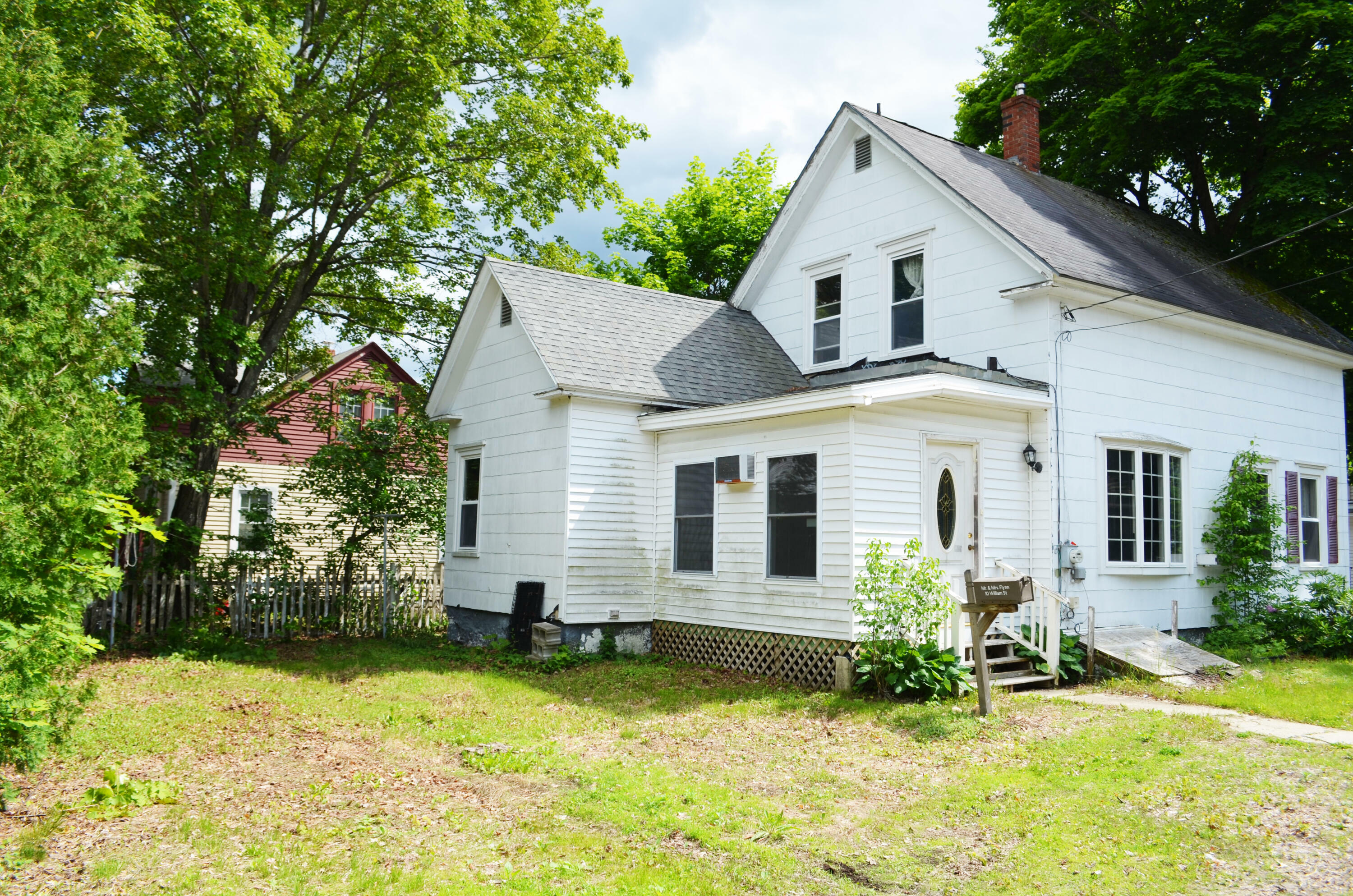 Property Photo: 10 William Street ME 04073