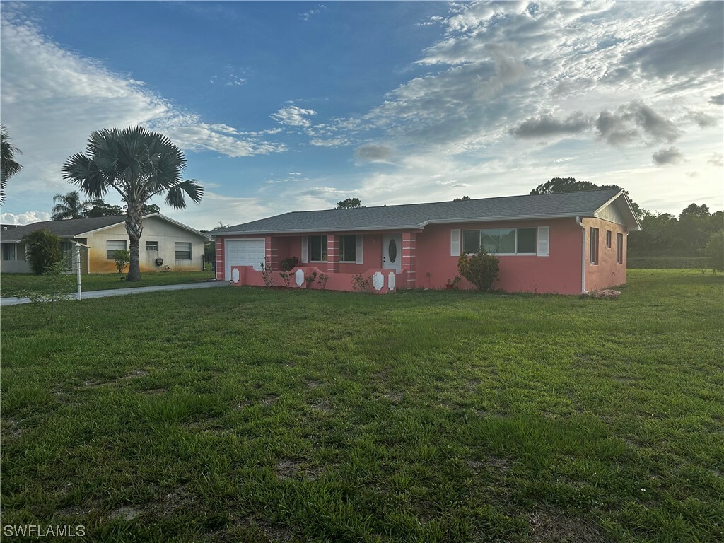 Property Photo: 1535 Medford Place FL 33936