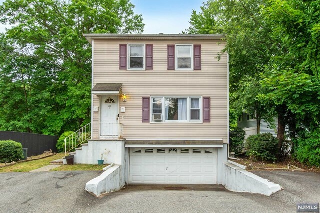 Property Photo:  41 Lakeside Avenue  NJ 07420 