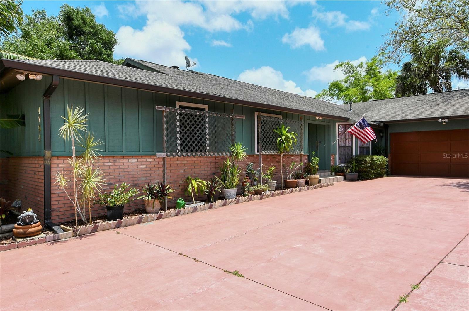 Property Photo: 4794 Maid Marian Lane FL 34232