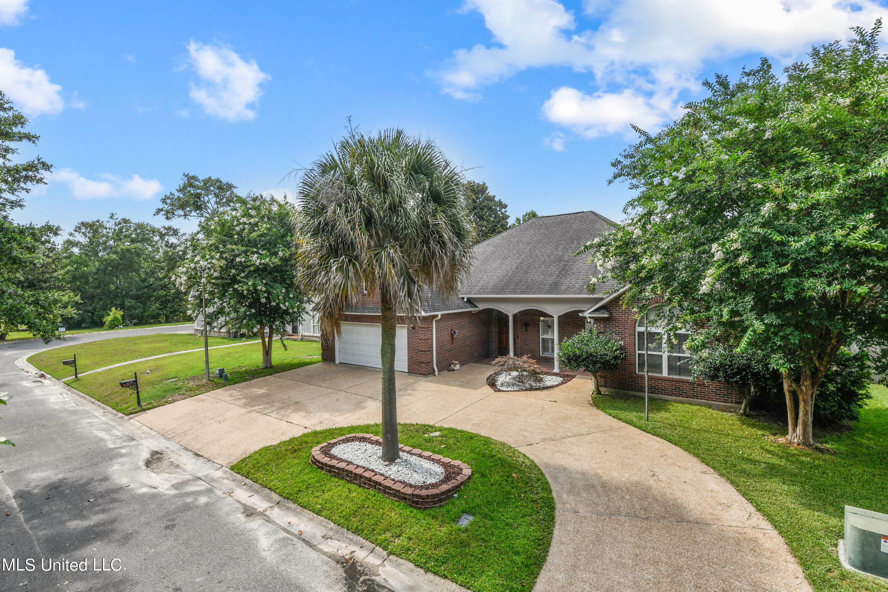 Property Photo:  3526 Bramblewood Circle  MS 39581 