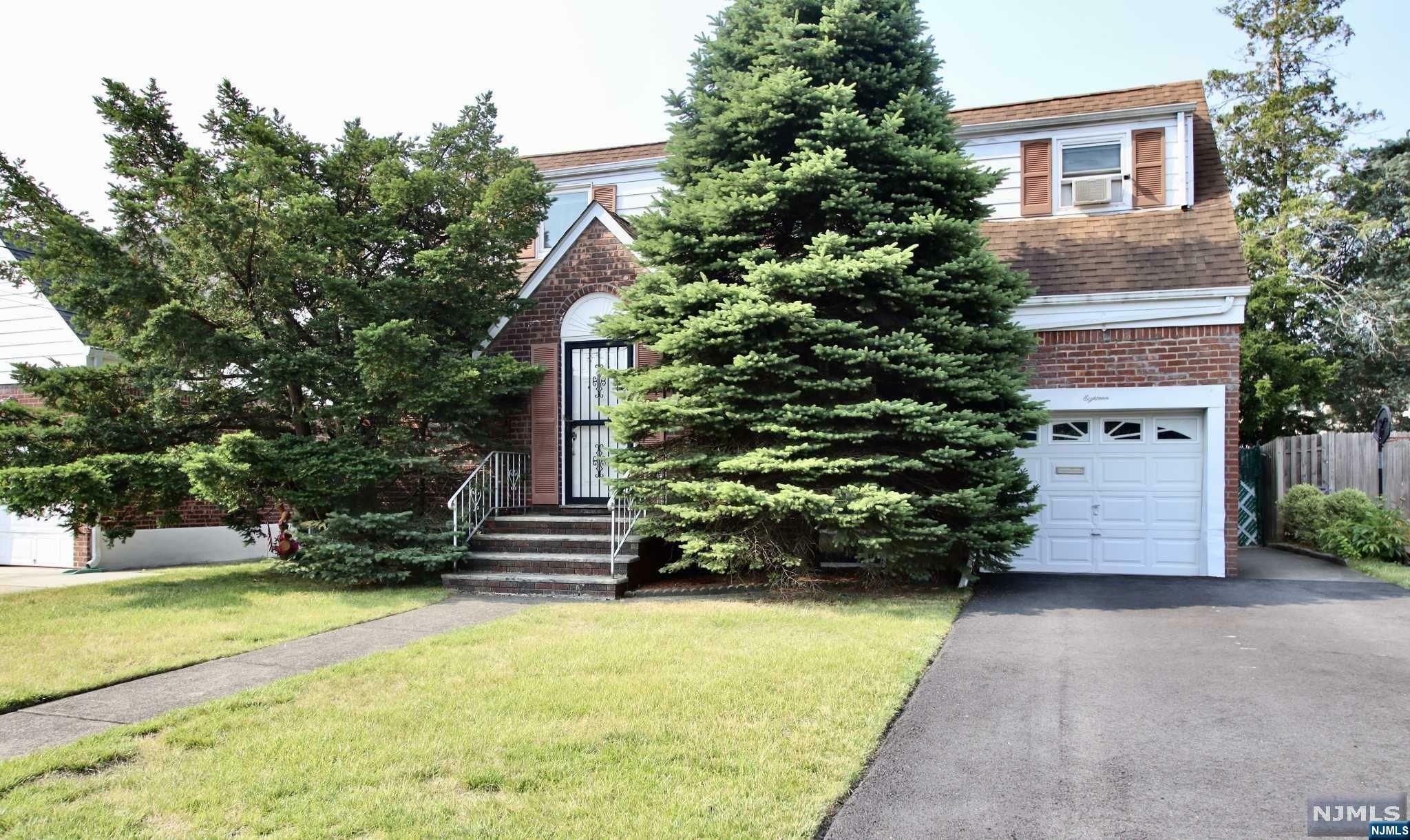 Property Photo: 18 Margaret Court NJ 07410