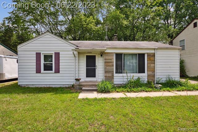 Property Photo:  15024 Lyons Street  MI 48154 