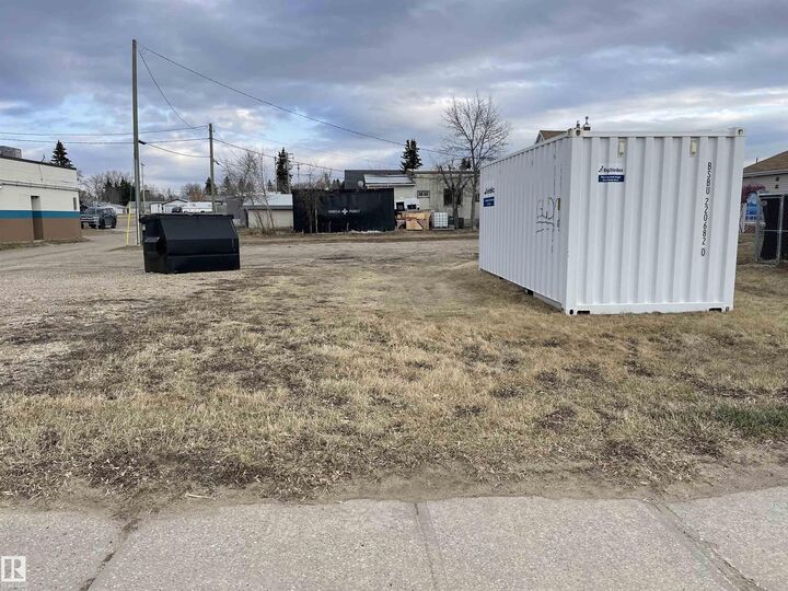 Property Photo:  4927 Lac Ste Anne Trail  AB T0E 1V0 