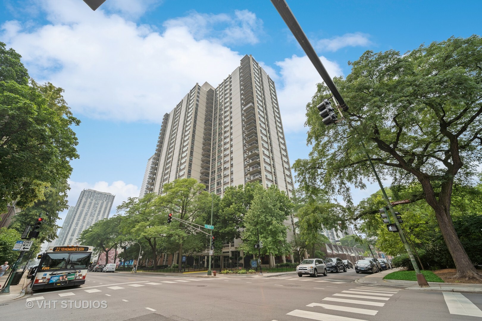 Property Photo: 1255 N Sandburg Terrace 1911E IL 60610