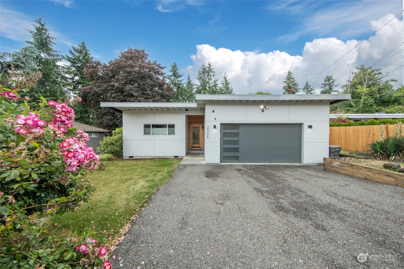 Property Photo:  30226 7th Avenue S  WA 98003 