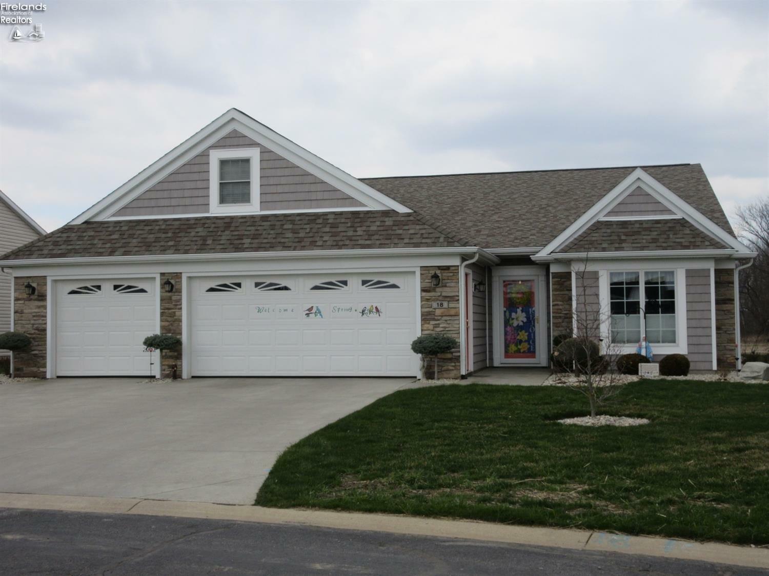 Property Photo: 18 Grassland Circle OH 44857