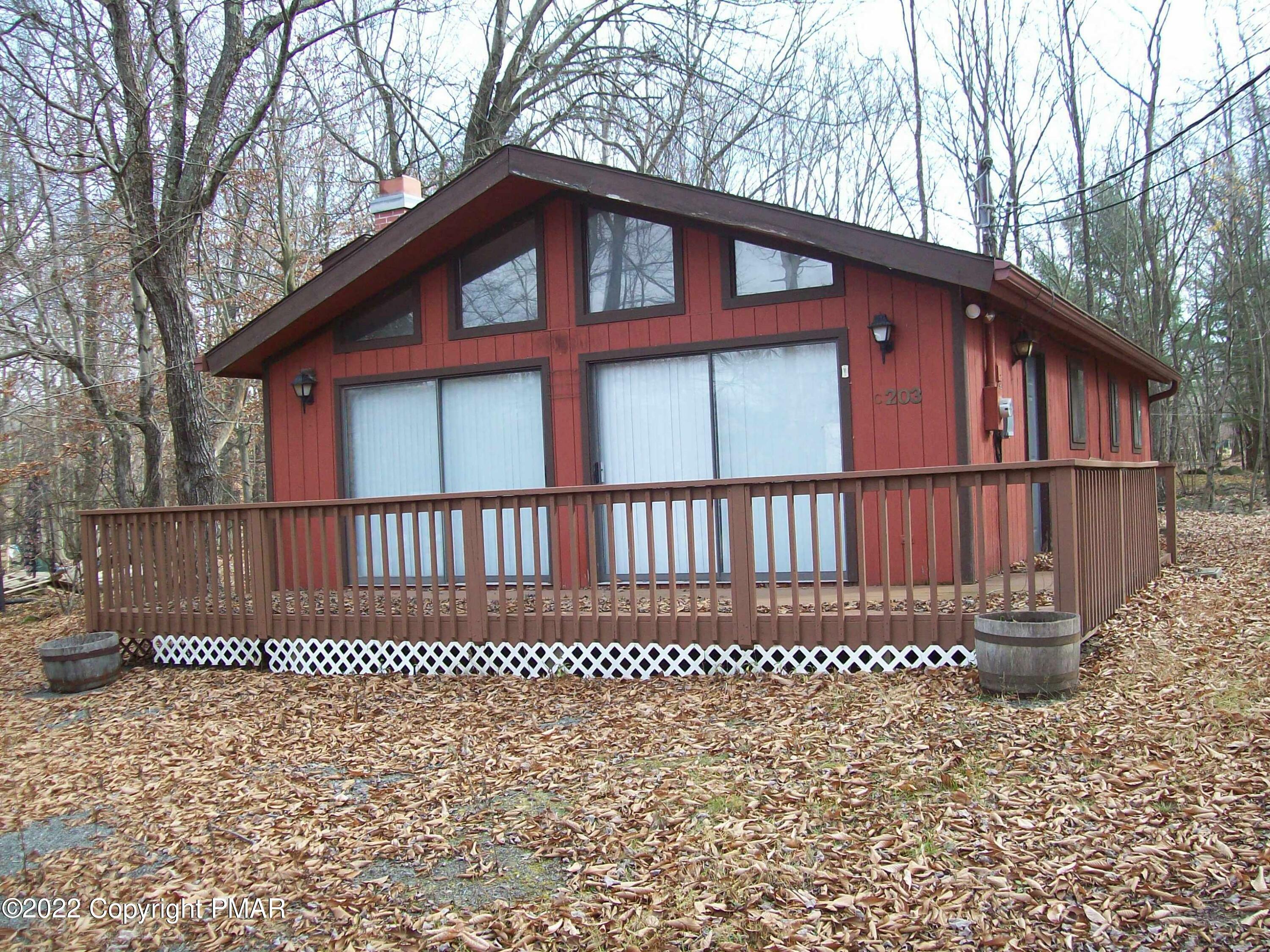 Property Photo:  3191 Carobeth Drive  PA 18466 