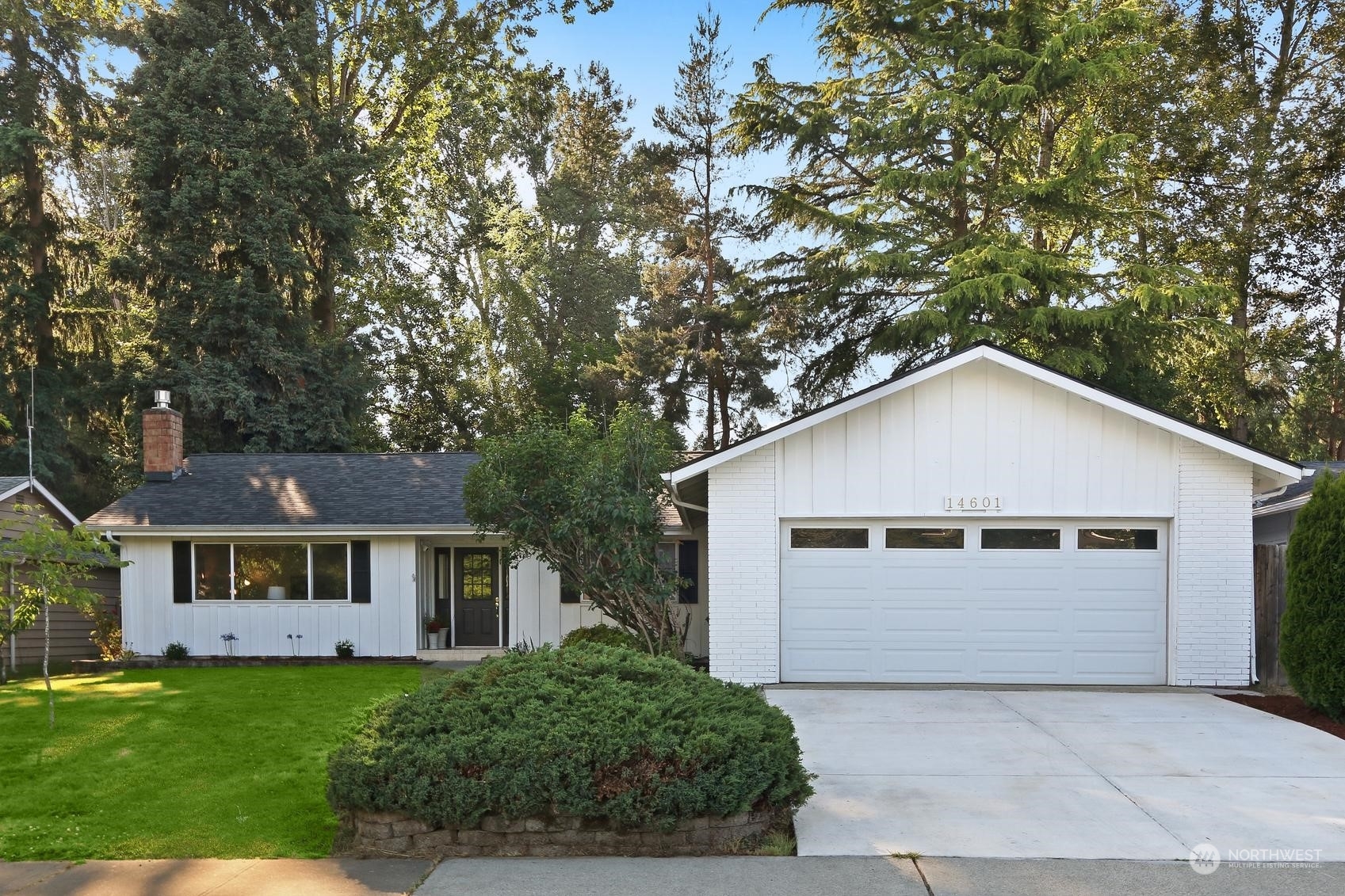 Property Photo:  14601 111th Avenue NE  WA 98034 