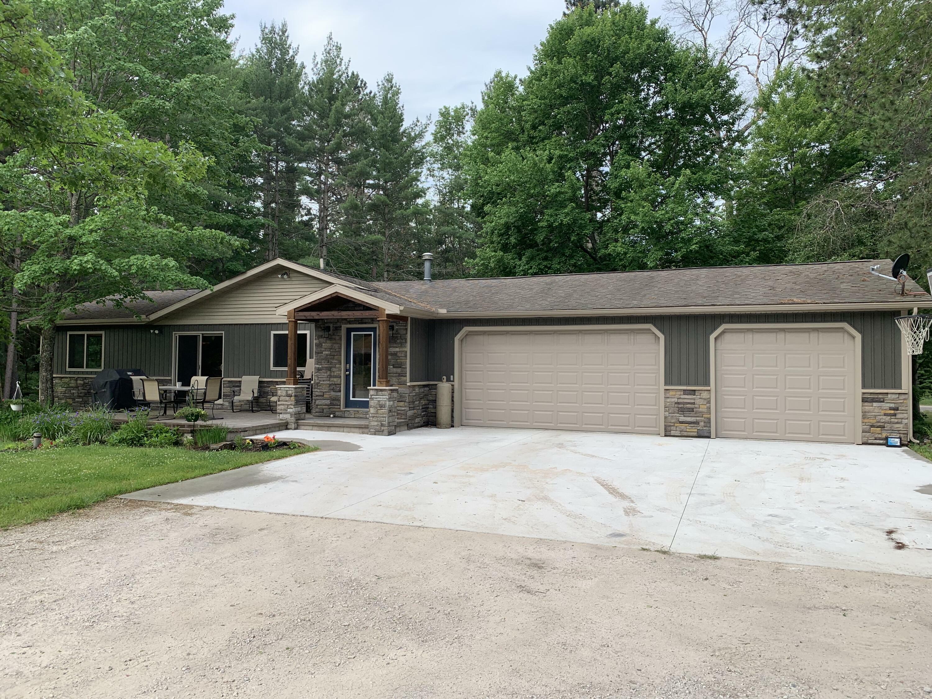 Property Photo:  11331 Billman Road  MI 48653 