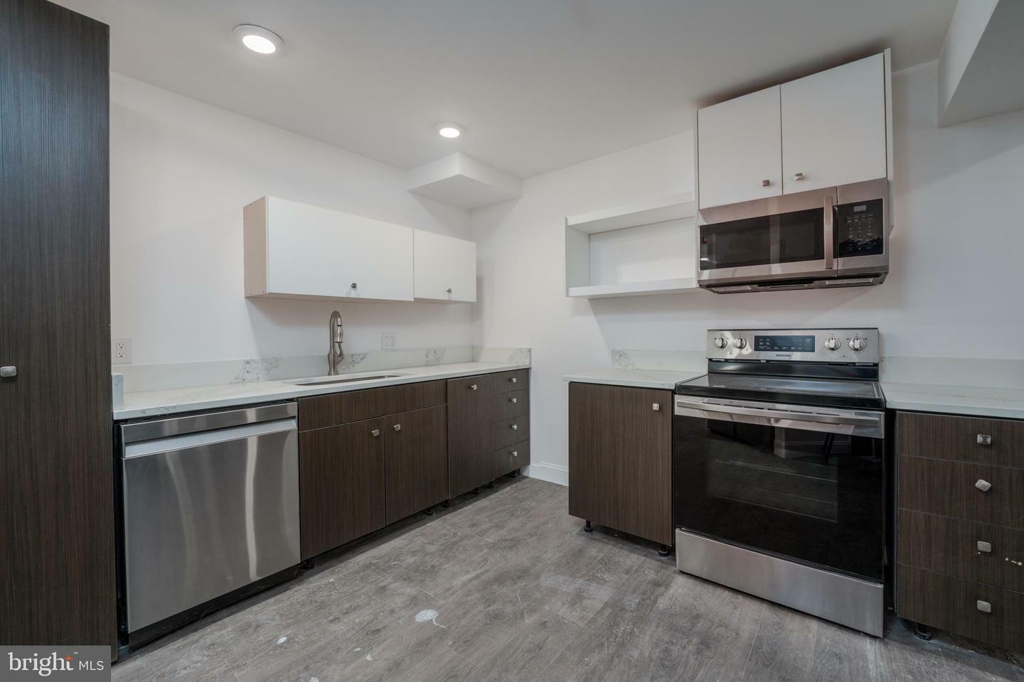 Property Photo:  501A W Lexington Street L1  MD 21201 